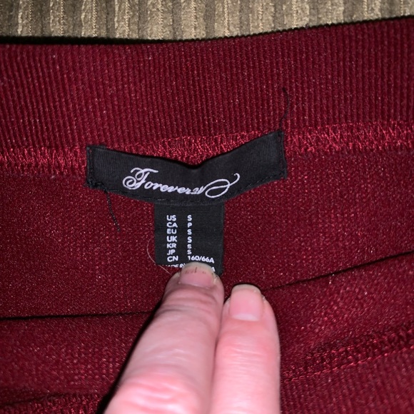 Stretchy pencil skirt - Picture 7 of 7